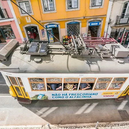Modern In Chiado Apartment