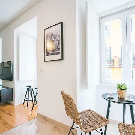 Apartment Modern In Chiado